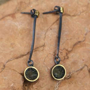 ELIANA - EARRINGS - MOLDAVITE, SILVER - MOLDAVITE{% if kategorie.adresa_nazvy[0] != zbozi.kategorie.nazev %} - SILBER SCHMUCKSTÜCKE{% endif %}