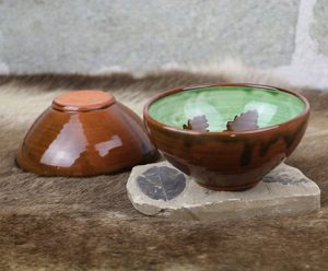 OAK LEAF BOWL - HISTORICAL CERAMICS{% if kategorie.adresa_nazvy[0] != zbozi.kategorie.nazev %} - CERAMICS, GLASS{% endif %}