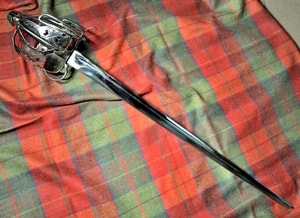 SCOTTISH BASKET HILTED SWORD, MUSEUM COPY, BATTLE READY - FALCHION, SCHOTTLAND, ANDERE SCHWERTER{% if kategorie.adresa_nazvy[0] != zbozi.kategorie.nazev %} - WAFFEN{% endif %}