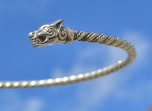 SILVER TORC, WOLVES FROM ICELAND, AG 925, 85 G. - TORCS - NECKLACES{% if kategorie.adresa_nazvy[0] != zbozi.kategorie.nazev %} - SILVER JEWELLERY{% endif %}