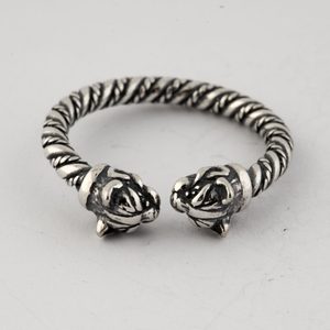 CHAT CELTIQUE, BAGUE EN ARGENT - ANNEAUX{% if kategorie.adresa_nazvy[0] != zbozi.kategorie.nazev %} - BIJOUX EN ARGENT{% endif %}