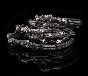 VIKING BRAIDED BANGLE, BORRE STYLE, SILVER 925, 20 G - ARMBÄNDER{% if kategorie.adresa_nazvy[0] != zbozi.kategorie.nazev %} - SILBER SCHMUCKSTÜCKE{% endif %}