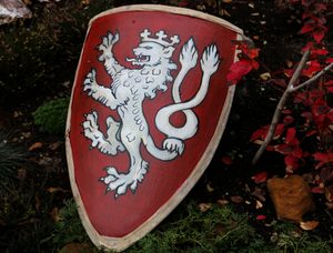 MEDIEVAL SHIELD WITH LION FOR HMB - KAMPFSCHILDE{% if kategorie.adresa_nazvy[0] != zbozi.kategorie.nazev %} - RÜSTUNGEN{% endif %}