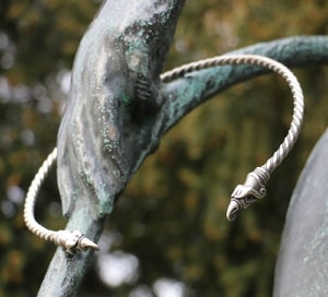 HUGINN AND MUNINN, VIKING TORC, SILVER - TORCS - NECKLACES{% if kategorie.adresa_nazvy[0] != zbozi.kategorie.nazev %} - SILVER JEWELLERY{% endif %}