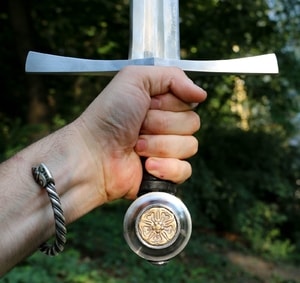 RONIR, MEDIEVAL SWORD WITH A ROSE FULL TANG - MEDIEVAL SWORDS{% if kategorie.adresa_nazvy[0] != zbozi.kategorie.nazev %} - WEAPONS - SWORDS, AXES, KNIVES{% endif %}