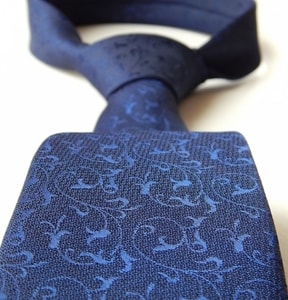 FLORAL - BLUE, MEN'S TIE - TIES, BOW TIES, HANDKERCHIEFS{% if kategorie.adresa_nazvy[0] != zbozi.kategorie.nazev %} - SHOES, COSTUMES{% endif %}