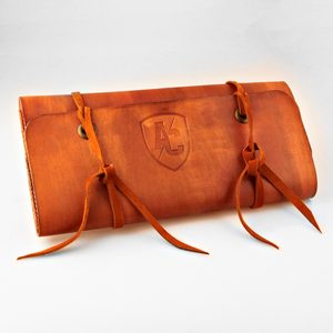 LEATHER CASE FOR THROWING KNIVES, BROWN - SHARP BLADES - THROWING KNIVES{% if kategorie.adresa_nazvy[0] != zbozi.kategorie.nazev %} - WEAPONS - SWORDS, AXES, KNIVES{% endif %}