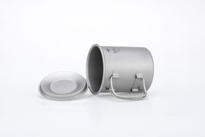 TI3201 SINGLE-WALL TITANIUM MUG WITH FOLDING HANDLE AND LID - TITANAUSRÜSTUNG{% if kategorie.adresa_nazvy[0] != zbozi.kategorie.nazev %} - BUSHCRAFT{% endif %}