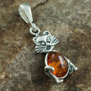 CAT, PENDANT, AMBER, SILVER - AMBER JEWELRY{% if kategorie.adresa_nazvy[0] != zbozi.kategorie.nazev %} - SILVER JEWELLERY{% endif %}