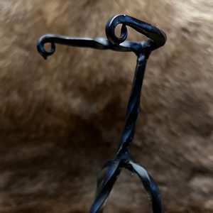 FORGED HORN STAND - TRINKHÖRNER{% if kategorie.adresa_nazvy[0] != zbozi.kategorie.nazev %} - HORNPRODUKTE{% endif %}