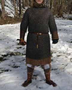 CHAINMAIL SHIRT - HAUBERK, RIVETED, 8 MM, SHORT SLEEVES, CHEST SIZE 140 CM - CHAIN MAIL ARMOUR{% if kategorie.adresa_nazvy[0] != zbozi.kategorie.nazev %} - ARMOUR HELMETS, SHIELDS{% endif %}