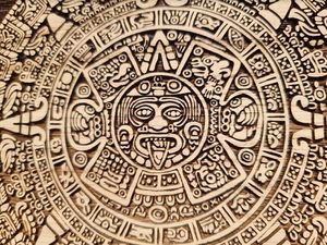 AZTEC WALL DECORATION 45CM OAK - WOODEN STATUES, PLAQUES, BOXES{% if kategorie.adresa_nazvy[0] != zbozi.kategorie.nazev %} - WOOD{% endif %}