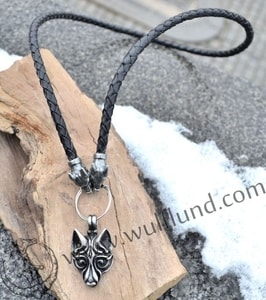 VIKING WOLF BRAIDED LEATHER BOLO, LEATHER AND PEWTER - CORDS, BOXES, CHAINS{% if kategorie.adresa_nazvy[0] != zbozi.kategorie.nazev %} - JEWELLERY - BRONZE, ZINC{% endif %}