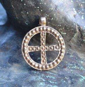 SLAVIC SOLAR CROSS, EMPIRE OF GREAT MORAVIA, BRONZE PENDANT - BRONZE HISTORICAL JEWELS{% if kategorie.adresa_nazvy[0] != zbozi.kategorie.nazev %} - JEWELLERY - BRONZE, ZINC{% endif %}