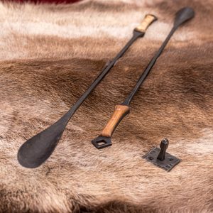 SHOEHORN, IRON, WOODEN HANDLE, WITH HOOK - FORGED PRODUCTS{% if kategorie.adresa_nazvy[0] != zbozi.kategorie.nazev %} - SMITHY WORKS, COINS{% endif %}