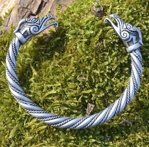 DRAIG CELTIC DRAGON SILVER PLATED TIN ALLOY BRACELET - CELTIC PENDANTS{% if kategorie.adresa_nazvy[0] != zbozi.kategorie.nazev %} - JEWELLERY - BRONZE, ZINC{% endif %}