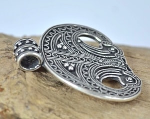 VIKING LUNULA, MOESGARD, DENMARK - PENDANTS{% if kategorie.adresa_nazvy[0] != zbozi.kategorie.nazev %} - SILVER JEWELLERY{% endif %}