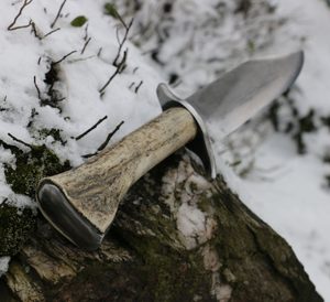 HOLT, BOWIE KNIFE WITH ANTLER, HAMON HARDENING - KNIVES{% if kategorie.adresa_nazvy[0] != zbozi.kategorie.nazev %} - WEAPONS - SWORDS, AXES, KNIVES{% endif %}