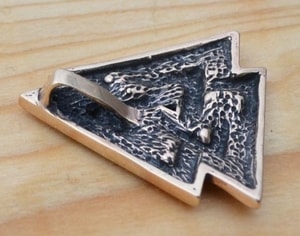 VALKNUT, VIKING ANHÄNGER, BRONZE - WIKINGERAMULETTE{% if kategorie.adresa_nazvy[0] != zbozi.kategorie.nazev %} - SCHMUCKSTÜCKE{% endif %}