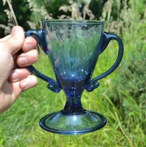 GLASS CHALICE, BLUE GLASS - REPLIKEN HISTORISCHER GLAS{% if kategorie.adresa_nazvy[0] != zbozi.kategorie.nazev %} - KERAMIK{% endif %}