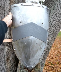 MEDIEVAL COMBAT SHIELD, STEEL - BATTLE READY SHIELDS{% if kategorie.adresa_nazvy[0] != zbozi.kategorie.nazev %} - ARMOUR HELMETS, SHIELDS{% endif %}