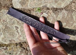 MORANA, CARVED LEATHER BRACELET - LEDERARMBÄNDER{% if kategorie.adresa_nazvy[0] != zbozi.kategorie.nazev %} - LEDERPRODUKTE{% endif %}