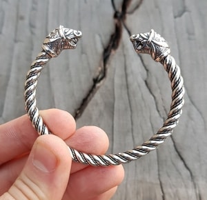 FLÓKI, VIKING SILVER BRACELET BY WULFLUND - BRACELETS{% if kategorie.adresa_nazvy[0] != zbozi.kategorie.nazev %} - SILVER JEWELLERY{% endif %}