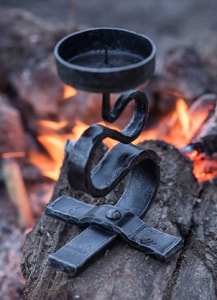 MEDIEVAL CANDLESTICK, FORGED, IRON - CANDLESTICKS, FORGED CANDLE HOLDERS{% if kategorie.adresa_nazvy[0] != zbozi.kategorie.nazev %} - SMITHY WORKS, COINS{% endif %}