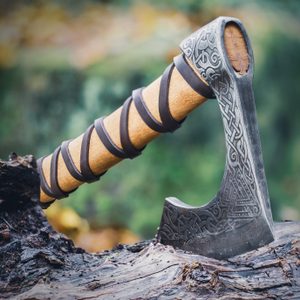 VALKNUT ETCHED VIKING AXE - AXES, POLEWEAPONS{% if kategorie.adresa_nazvy[0] != zbozi.kategorie.nazev %} - WEAPONS - SWORDS, AXES, KNIVES{% endif %}