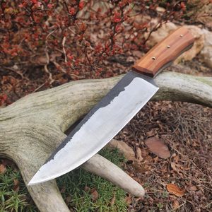 BUSHCRAFTER, GESCHMIEDETES MESSER FÜR DEN AUSSENBEREICH - MESSER{% if kategorie.adresa_nazvy[0] != zbozi.kategorie.nazev %} - WAFFEN{% endif %}