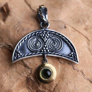 LUNA WITH MOLDAVITE AND GARNET WOMEN'S PENDANT, GOLD-PLATED SILVER - PENDANTS{% if kategorie.adresa_nazvy[0] != zbozi.kategorie.nazev %} - SILVER JEWELLERY{% endif %}