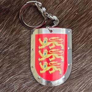 ENGLAND, MEDIEVAL SHIELD, KEYCHAIN, METAL, HANDMADE - KEYCHAINS{% if kategorie.adresa_nazvy[0] != zbozi.kategorie.nazev %} - JEWELLERY - BRONZE, ZINC{% endif %}