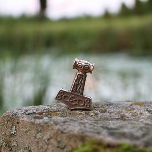 THOR HAMMER - MJÖLLNIR, PENDANT, BRONZE - PENDANTS, NECKLACES{% if kategorie.adresa_nazvy[0] != zbozi.kategorie.nazev %} - JEWELLERY - BRONZE, ZINC{% endif %}