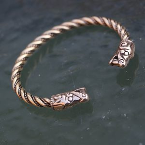 BURG, WIKINGER, ARMBAND, MESSING - WIKINGER, SLAWISCHE, KELTISCHE ARMBÄNDER - BRONZE{% if kategorie.adresa_nazvy[0] != zbozi.kategorie.nazev %} - SCHMUCKSTÜCKE{% endif %}