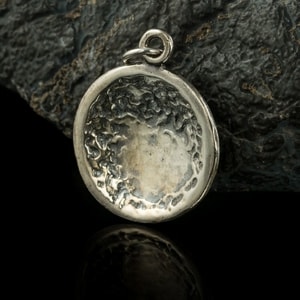 CAT TRACK, PENDANT, SILVER - PENDANTS{% if kategorie.adresa_nazvy[0] != zbozi.kategorie.nazev %} - SILVER JEWELLERY{% endif %}