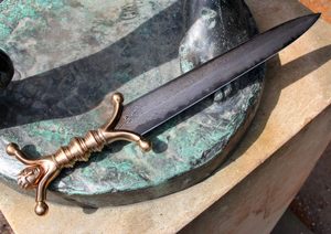 EARNAN, CELTIC ANTHROPOMORPHIC BRONZE DAGGER, DAMASCUS STEEL - COSTUME AND COLLECTORS’ DAGGERS{% if kategorie.adresa_nazvy[0] != zbozi.kategorie.nazev %} - WEAPONS - SWORDS, AXES, KNIVES{% endif %}