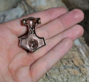 HAMMAR, THOR'S HAMMER, BRONZE - VIKING PENDANTS{% if kategorie.adresa_nazvy[0] != zbozi.kategorie.nazev %} - JEWELLERY - BRONZE, ZINC{% endif %}