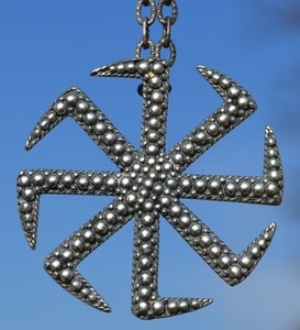 KOLOVRAT, SYMBOLE SLAVE DU SOLEIL, PENDENTIF EN ARGENT, AG 925 - PENDENTIFS{% if kategorie.adresa_nazvy[0] != zbozi.kategorie.nazev %} - BIJOUX EN ARGENT{% endif %}