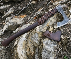 RAGNAR, VIKING AXE - AXES, POLEWEAPONS{% if kategorie.adresa_nazvy[0] != zbozi.kategorie.nazev %} - WEAPONS - SWORDS, AXES, KNIVES{% endif %}