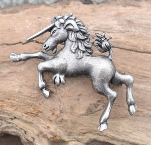 SCOTTISH UNICORN, COSTUME BROOCH, SCOTLAND - COSTUME JEWELLERY{% if kategorie.adresa_nazvy[0] != zbozi.kategorie.nazev %} - JEWELLERY - BRONZE, ZINC{% endif %}