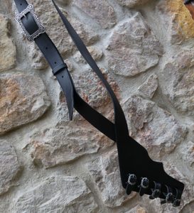 RAPIER SWORD HANGER, LEATHER - SWORD ACCESSORIES, SCABBARDS{% if kategorie.adresa_nazvy[0] != zbozi.kategorie.nazev %} - WEAPONS - SWORDS, AXES, KNIVES{% endif %}