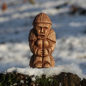 DOMOVOI, HAND CARVED HOUSEHOLD DEITY - WOODEN STATUES, PLAQUES, BOXES{% if kategorie.adresa_nazvy[0] != zbozi.kategorie.nazev %} - WOOD{% endif %}