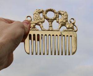 MANE COMB FOR HORSES - BUCKLES, BELT FITTINGS{% if kategorie.adresa_nazvy[0] != zbozi.kategorie.nazev %} - JEWELLERY - BRONZE, ZINC{% endif %}