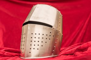 GREAT TEMPLAR HELMET - GOTISCHE HELME{% if kategorie.adresa_nazvy[0] != zbozi.kategorie.nazev %} - RÜSTUNGEN{% endif %}