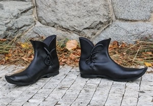 MEDIEVAL LOW SHOES - POULAINES, BLACK - GOTHIC BOOTS{% if kategorie.adresa_nazvy[0] != zbozi.kategorie.nazev %} - SHOES, COSTUMES{% endif %}