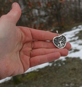 APPLE TREE, PENDANT, SILVER - PENDANTS{% if kategorie.adresa_nazvy[0] != zbozi.kategorie.nazev %} - SILVER JEWELLERY{% endif %}