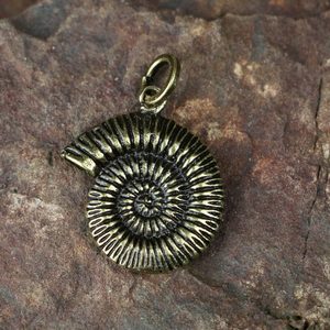 AMMONITE, PENDANT, ZINC ANTIQUE BRASS - ALL PENDANTS, OUR PRODUCTION{% if kategorie.adresa_nazvy[0] != zbozi.kategorie.nazev %} - JEWELLERY - BRONZE, ZINC{% endif %}