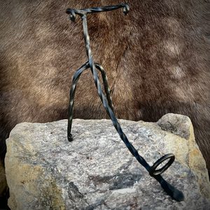 FORGED HORN STAND - TRINKHÖRNER{% if kategorie.adresa_nazvy[0] != zbozi.kategorie.nazev %} - HORNPRODUKTE{% endif %}