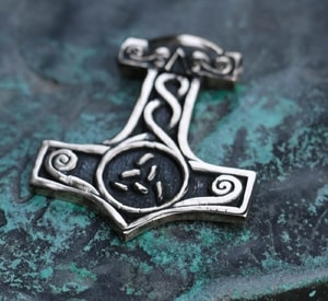 JOKKUM, THOR'S HAMMER, BRONZE - BRONZE HISTORICAL JEWELS{% if kategorie.adresa_nazvy[0] != zbozi.kategorie.nazev %} - JEWELLERY - BRONZE, ZINC{% endif %}