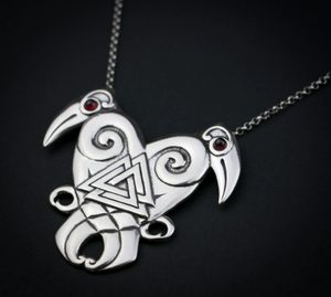 HEART OF THE NORTH, HUGIN AND MUNIN, SILVER VIKING NECKLACE - NECKLACES{% if kategorie.adresa_nazvy[0] != zbozi.kategorie.nazev %} - SILVER JEWELLERY{% endif %}